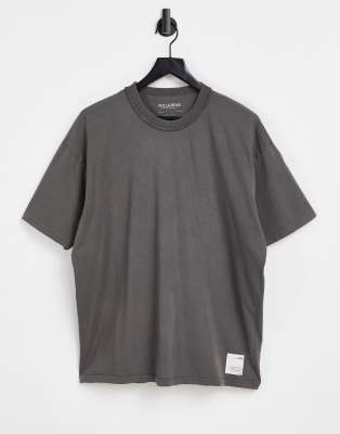 pull and bear army t shirt