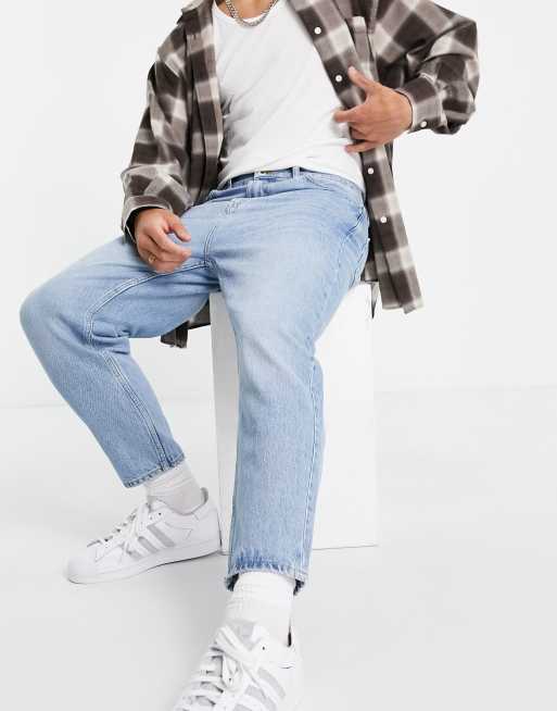 Pull & Bear relaxed jeans in light blue 