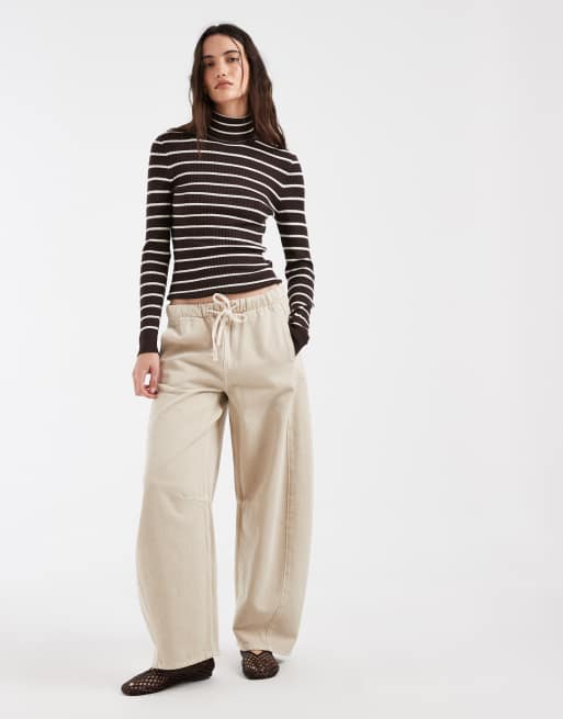 pull col roulé à rayures marron, 2 de 4
