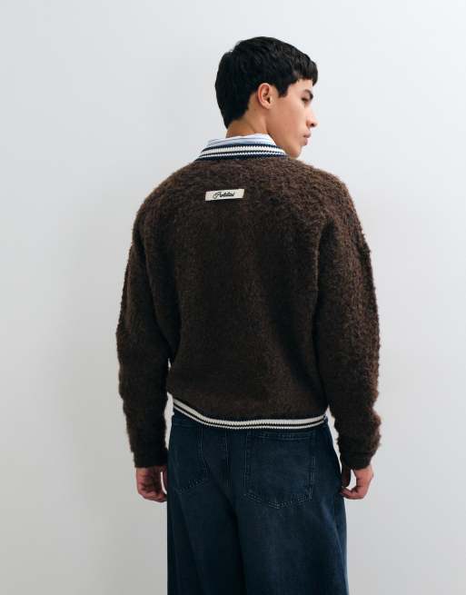 Pull en maille jacquard à col V en marron, 4 de 5
