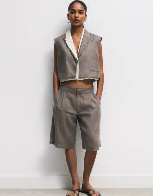 Pull & Bear 100% linen bermuda shorts in taupe-Grey