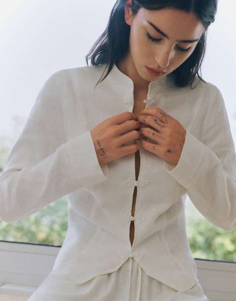 Pull&Bear 100% linen toggle jacket in white - view 1