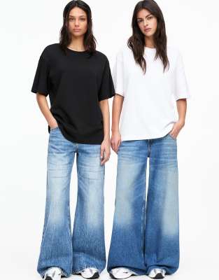 Pull & Bear - 2er-Pack Oversize-T-Shirts in Schwarz und Weiß-Bunt