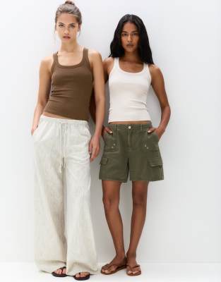 Pull & Bear - 2er-Pack Tanktops in Braun
