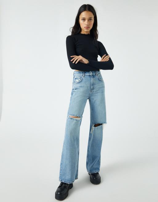 Pull&Bear 90's straight leg jeans with rips in blue