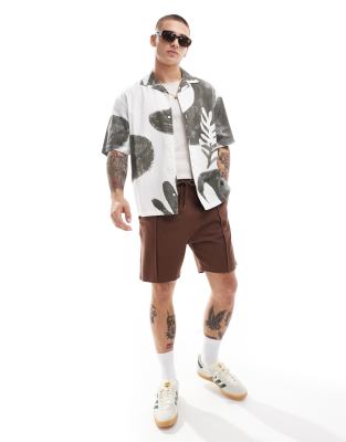 Pull & Bear Abstract Print Shirt In White And Khaki