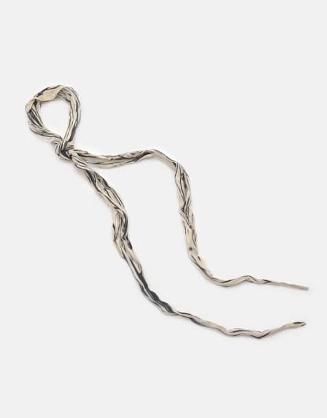 Pull&Bear Animal print bandanna scarf in vanilla - view 1