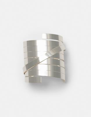 Pull & Bear - Armreif in Silberoptik mit überkreuztem Steg-Design