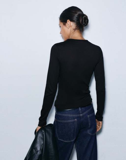 Pull&Bear Asymmetric buttoned cardigan in black, 2 of 7