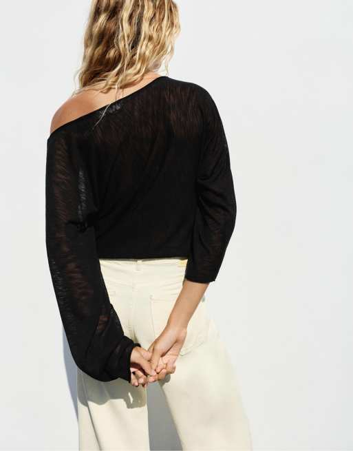 Pull&Bear Asymmetric fine knit jumper in black, 2 of 7
