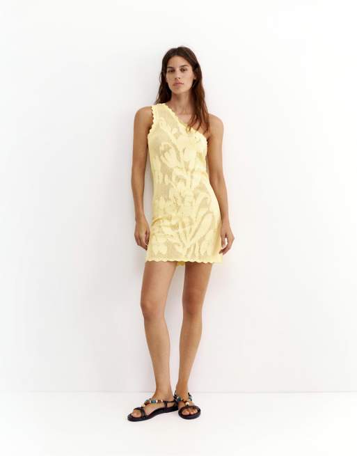 Pull&Bear Asymmetric floral cutwork dress in yellow, 4 of 7