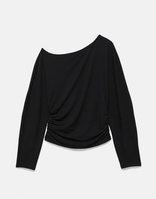 Pull&Bear Asymmetric long sleeve top in black, 5 of 6