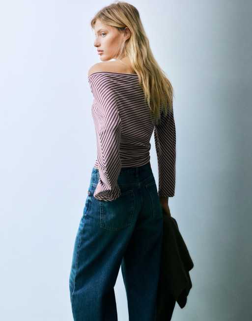 Pull&Bear Asymmetric long sleeve top in striped, 2 of 6