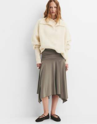 Pull & Bear - Asymmetrischer Midirock in Maulwurfbraun-Brown