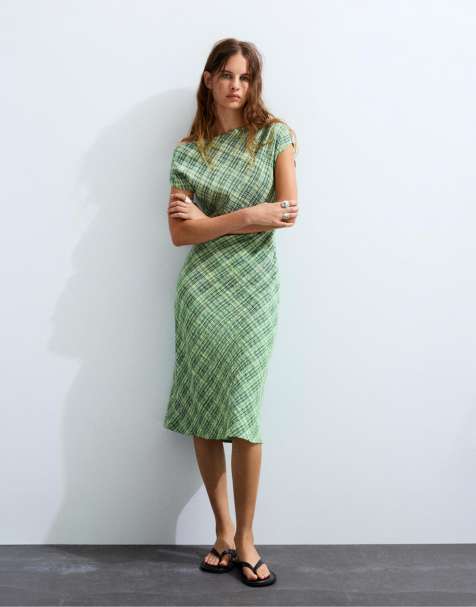 Pull&Bear – Asymmetrisches Midikleid in Grün kariert - view 1
