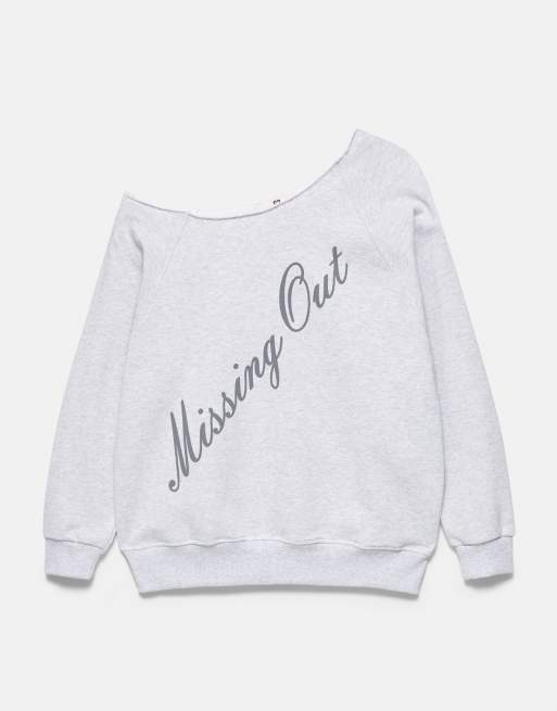 Pull&Bear asymmetrisches Sweatshirt mit Grafikprint in Graumeliert, 6 von 7