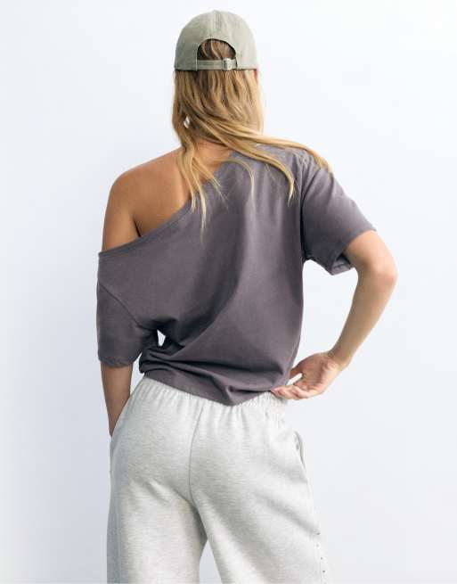 Pull&Bear asymmetrisches T-Shirt mit Stern in Grau/Blau, 2 von 7