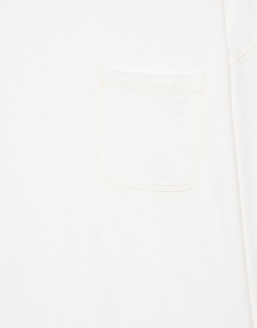 Pull&Bear avslappnad långärmad t-shirt i off white, 6 av 7