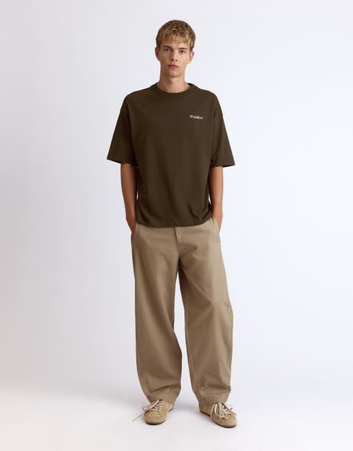 Pull&Bear avslappnad t-shirt med grafiskt slogan-tryck i chokladbrun, 4 av 7