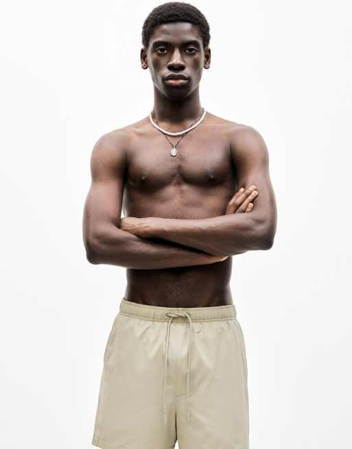 Pull&Bear – Badehose aus strukturiertem Material in Taupe
