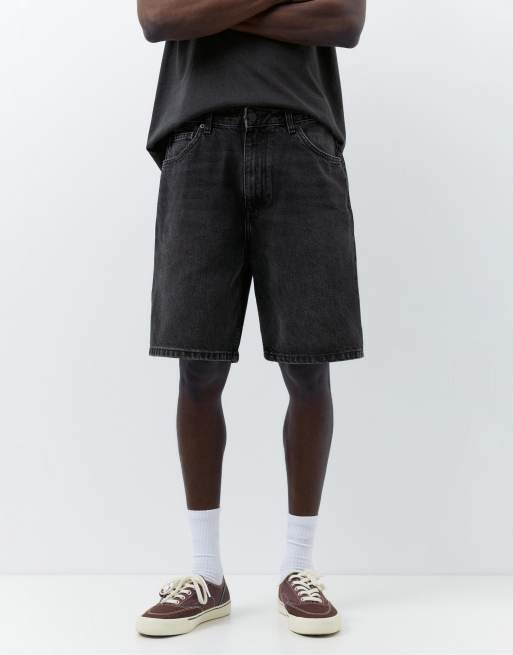 Pull&Bear – Baggy Bermuda-Jeansshorts in verblasstem Schwarz, 4 von 4