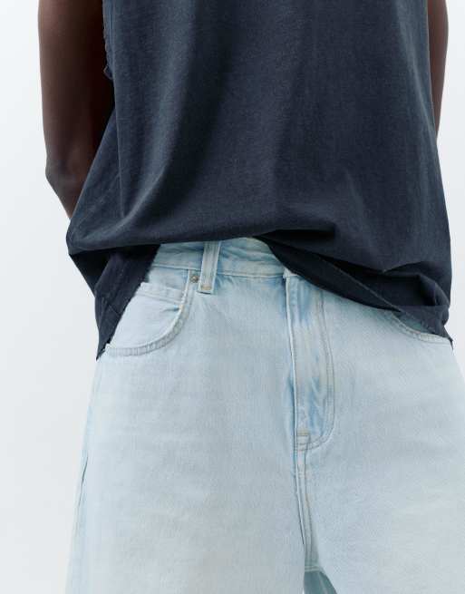 Pull&Bear – Baggy-Bermudashorts aus Denim in blassem Indigoblau im Relaxed-Fit, 3 von 4