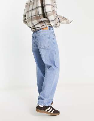 Pull & Bear Baggy Fit Jeans In Mid Blue