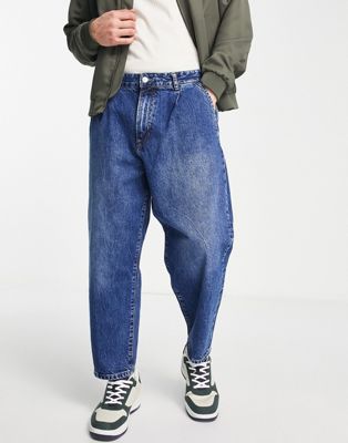 Pull&Bear baggy jeans in mid blue - ASOS Price Checker