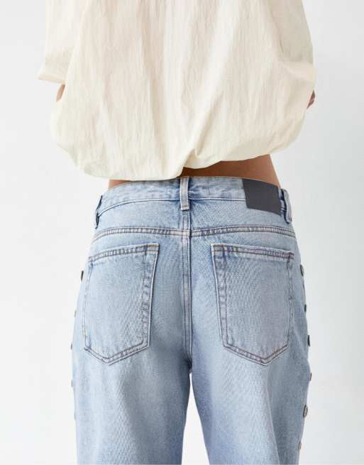 Pull&Bear - Baggy jeans met knoopdetail in medium blauw, 3 van 4