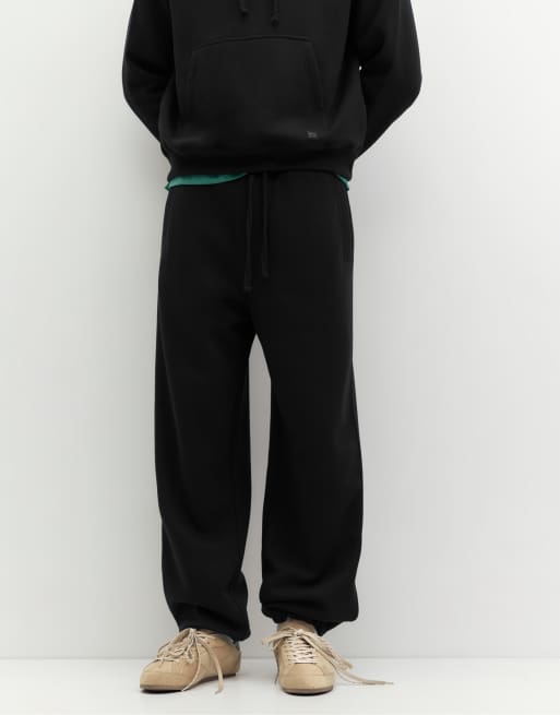 Pull&Bear Baggy joggers in black, 4 of 7