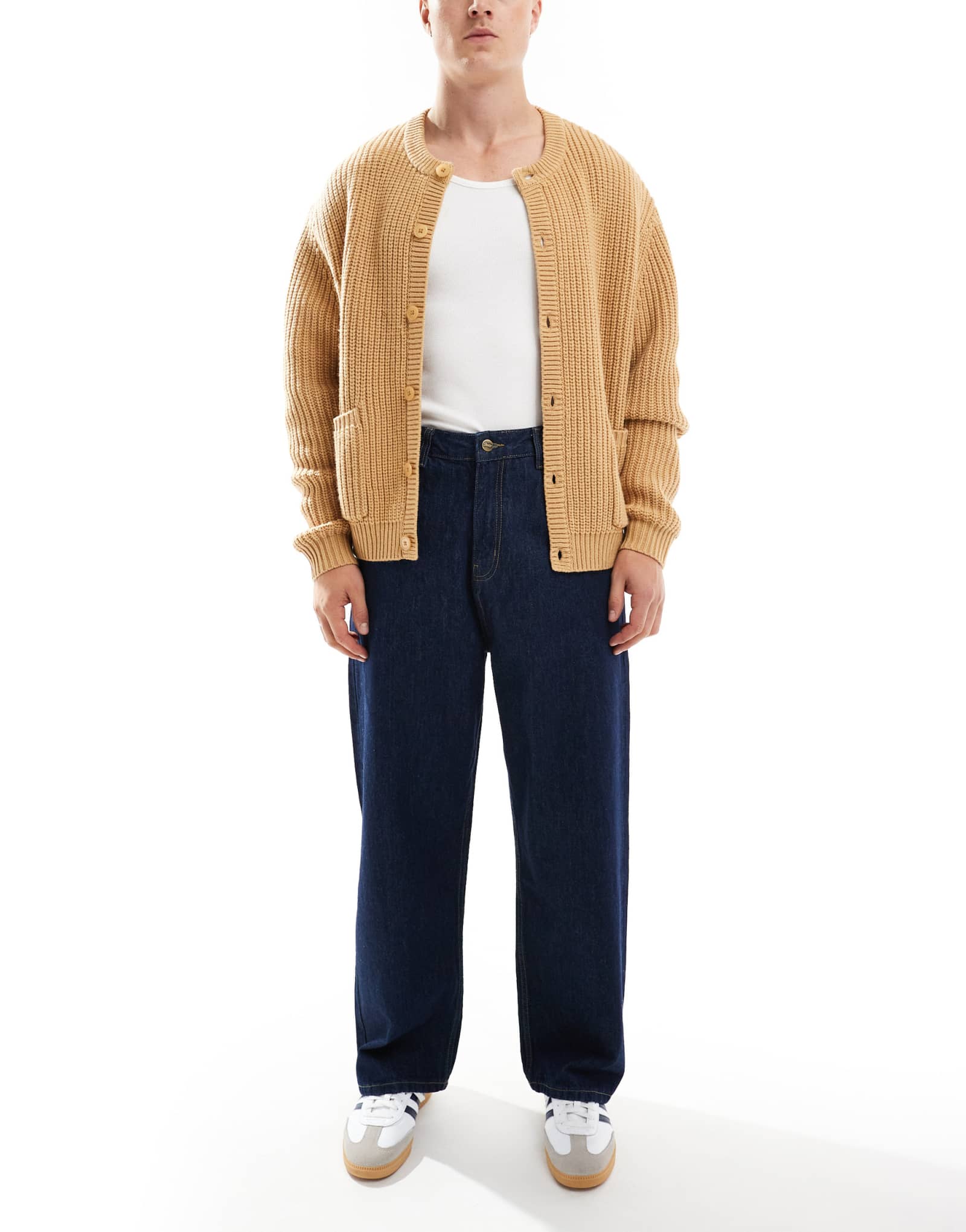 Мешковатые джинсы свободного кроя Pull-Bear темно-синего цвета с полосканием после стирки 4890₽