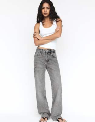 Pull & Bear - Baggy Straight Jeans in Grau mit Strass