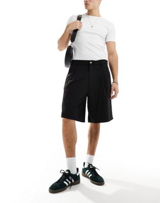 Pull&Bear baggy tailored short in black