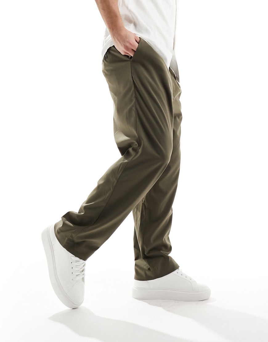 Pull & Bear baggy tailored trouser in khaki-Green