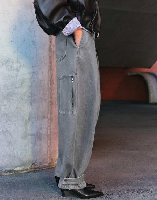 Pull&Bear Balloon  cargo trousers in grey, 4 of 7