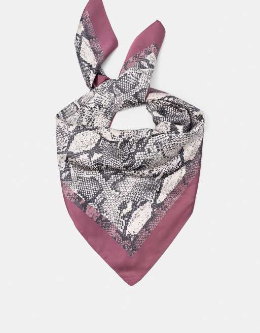 Pull&Bear bandana en satin imprimé serpent rose, 3 de 5