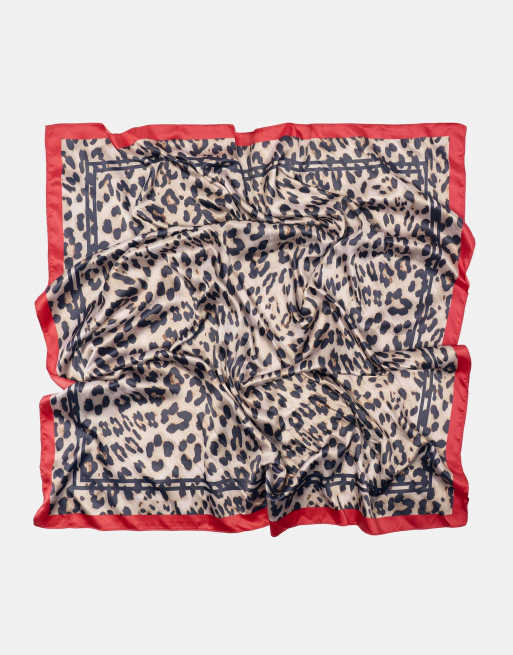 Pull&Bear Bandana mit Leopardenmuster in Rot, 2 von 5