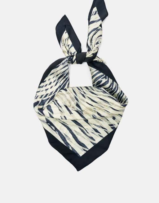 Pull&Bear Bandana mit Zebra-Print in Mehrfachprint, 3 von 5