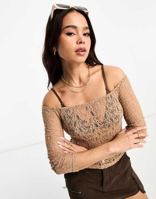 Off-the-shoulder lace top - pull&bear