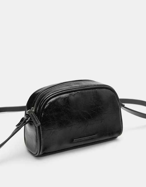 Pull&Bear Basic crossbody bag in black, 2 of 4