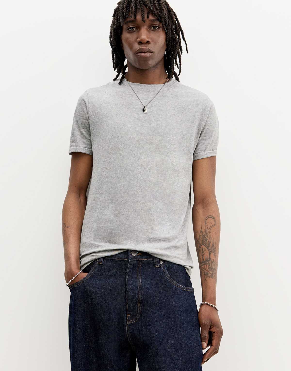 Pull&Bear basic muscle fit t-shirt in pale marl