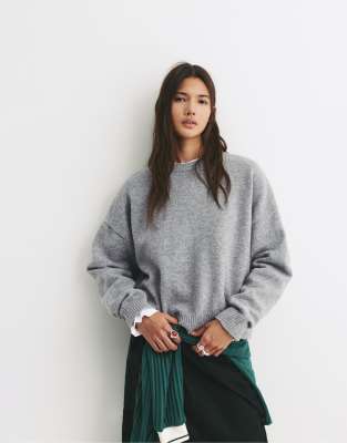 Pull & Bear - Basic-Strickpullover in meliertem Grau