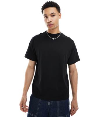 Pull & Bear basic T-shirt in black