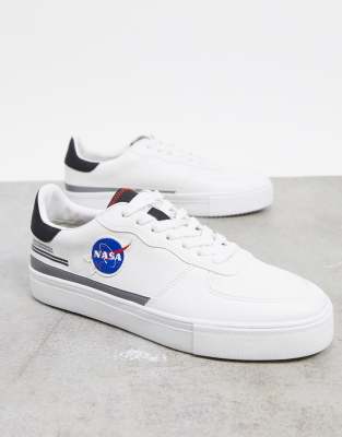 pull and bear basket