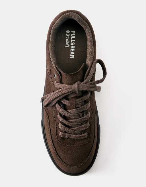 Pull&Bear baskets casual en daim marron, 4 de 4