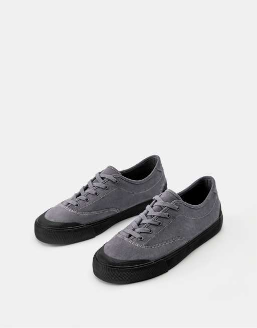 Pull&Bear baskets casual grises, 2 de 4