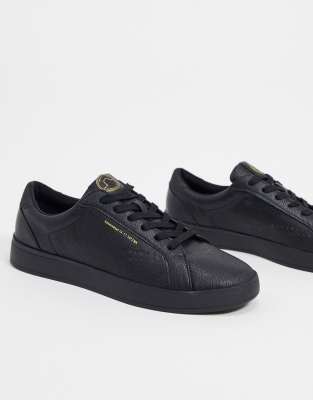 pull&bear basket