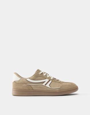 Pull & Bear - Baskets rétro à lacets - Sable-Multicolore 40