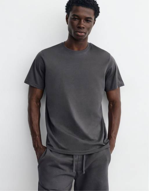 Pull&Bear – Basset med antracitgrå t-shirt och bermudashorts, 3 av 7