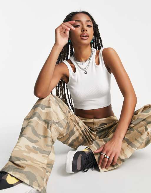 Pull&Bear - Beige croptop med udskårede stropper